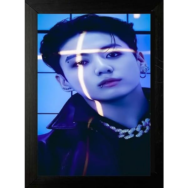 BTS 防弾少年団 TAEHYUNG V JUNGKOOK フォトフレーム 額縁 Buy BTS V (Kim Taehyung) Photo Frame For BTS Fans/Room Decor